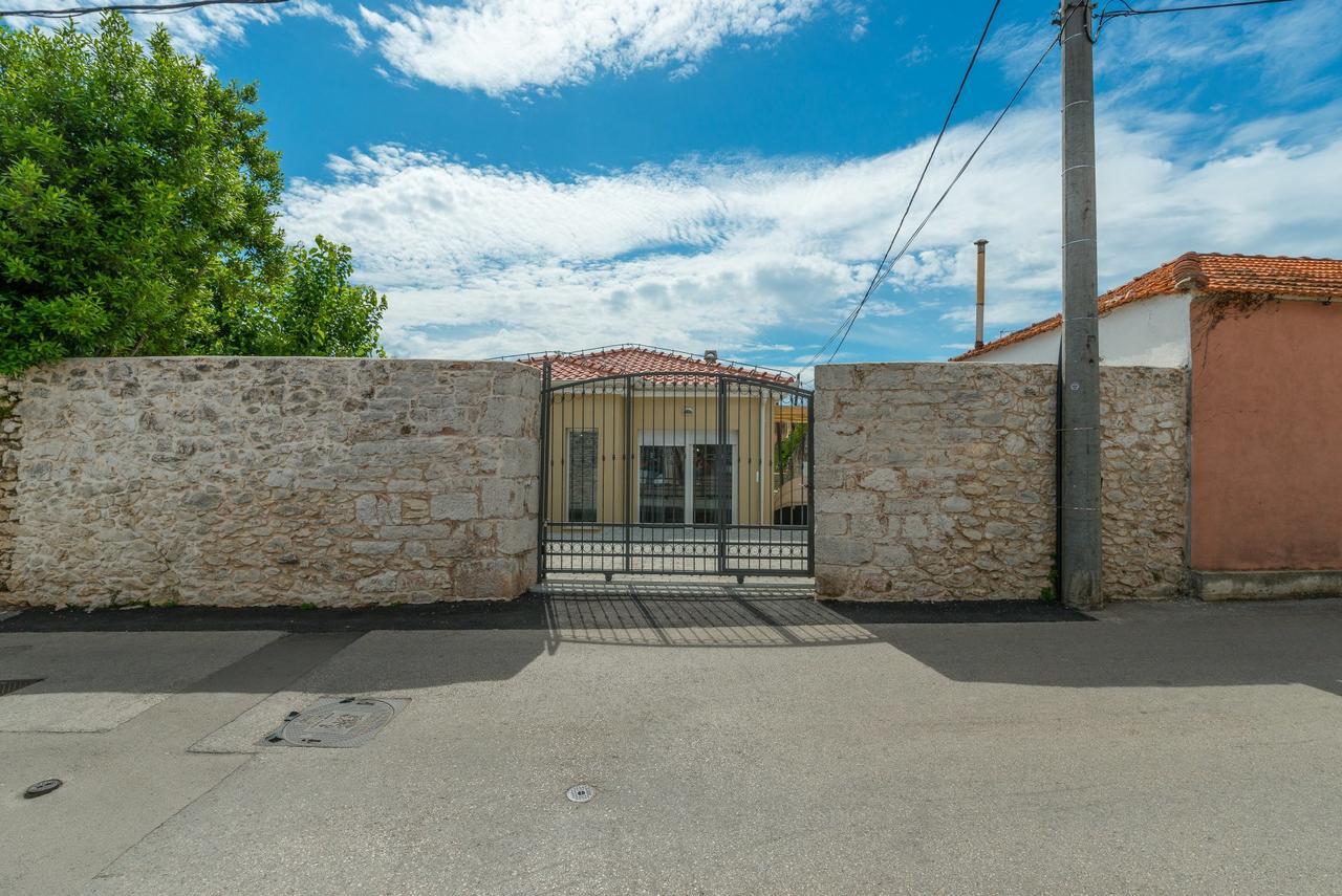Villa Donato With Jacuzzi Zadar Eksteriør billede